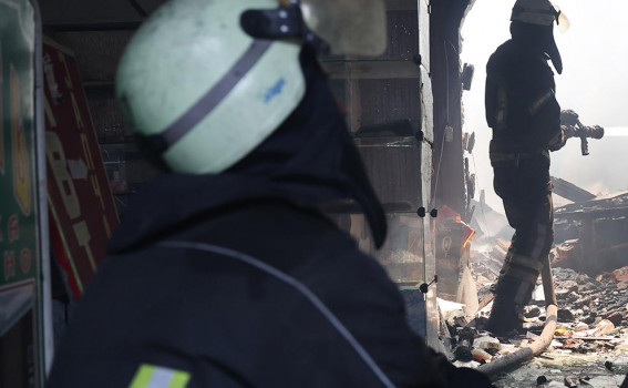 Explosion at Kharkiv manufacturing plant leads to massive fire and injuries, part of ongoing conflict in Ukraine