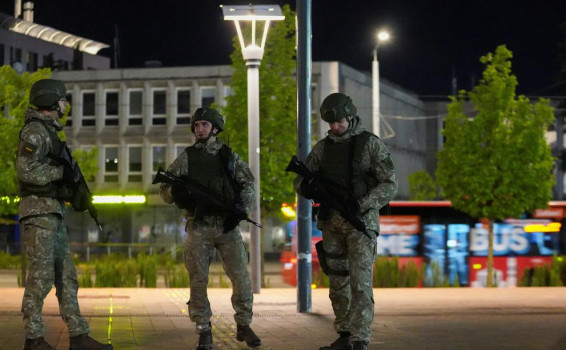 Vilnius Curfew Simulation Raises Concerns Among Residents, Mayor Reports Panic; Military Exercises Under Scrutiny