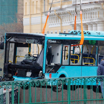 Fatal bus crash in St. Petersburg leaves 7 dead, 4 critical; Investigation underway